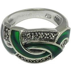 Elegant Ring Elizabethan Style 925 Sterling Silver English Hallmarks Set with Green Enamel and Marcasite
