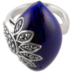 Elegant Ring Elizabethan Style 925 Sterling Silver English Hallmarks Set with Blue Enamel and Marcasite